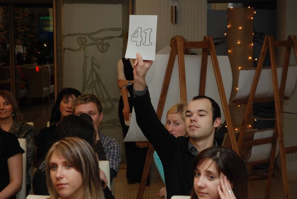 18. decembrī Liepājas viesnīcā "Libava" notika Liepājas Universitātes studiju programmas “Kultūras vadība” studentu organizēta labdarības akcija-mākslas darbu izsole. Šogad tās moto bija "Tu neesi viens!”. Par izsoles rezultātiem...
Autors: Uldis Dobelis