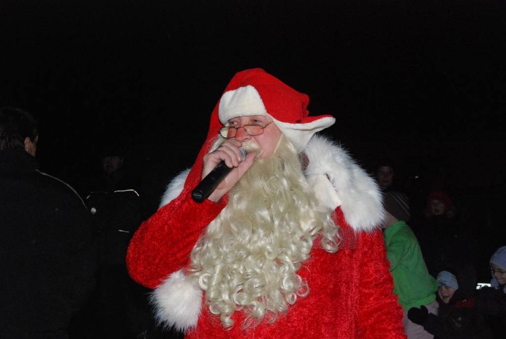 6. decembrī notika arī muzikāli dejisks uzvedums "Malēnijas zvaigznes".