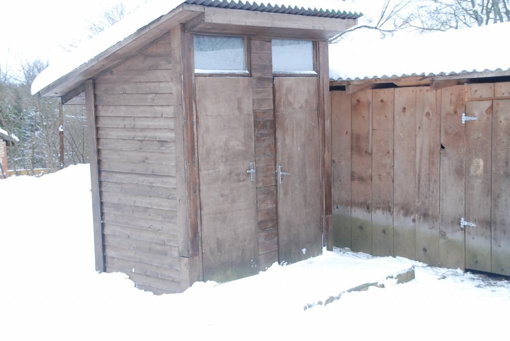Otrās grupas redzes invalīds Oskars Eglītis ar dzīvesbiedri pašvaldības ēkā – Lažas pagasta “Klosterē” – dzīvo jau sen. Pirms četriem gadiem viņam kaimiņos otrā stāva dzīvoklī iemitināta pensionāru ģimene – Aleksandrs Veļigorskis un...
Autors: Anita Platace