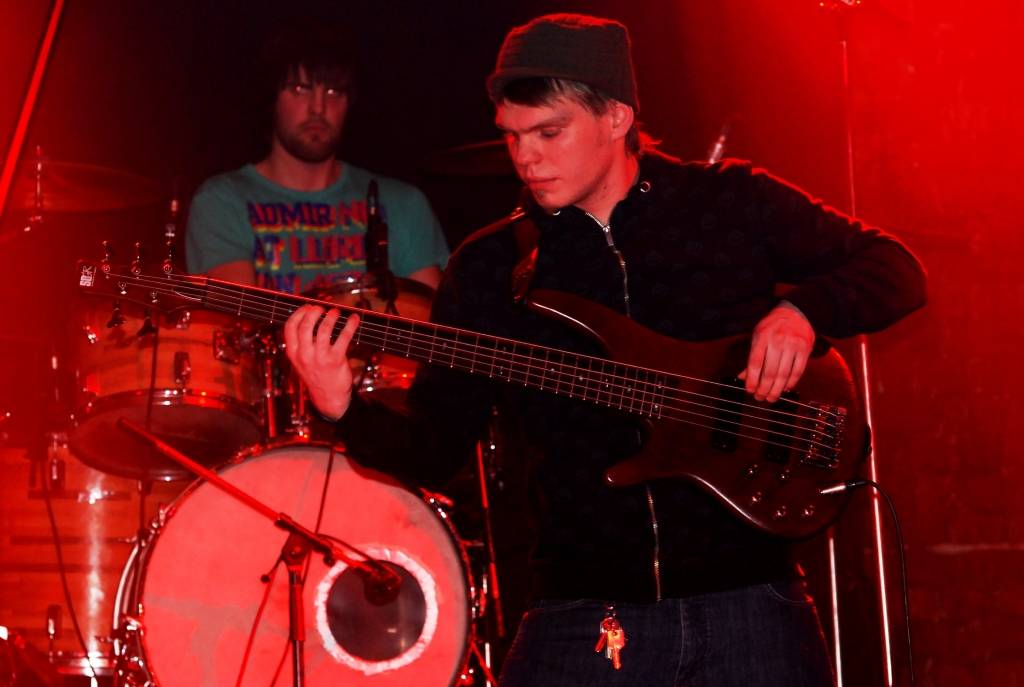 19. februārī Liepājas klubā "Fontaine Palace" notika pasākums "Heavy Thursday". Tajā spēlēja Liepājas grupa "Well Set", kura šoreiz iztika bez vokāla, un Rīgas grupa "Otherway".

Autors: Uldis Dobelis