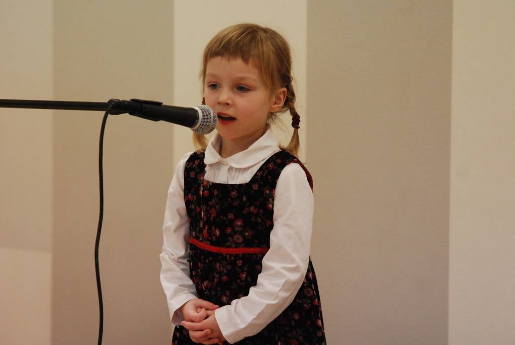 Svētdien, 15. martā, Liepājas Olimpiskajā centrā notika pilsētas mazo vokālistu konkurss "Cālis 2009". Jaunākajā grupā titulu "Cālis 2009" ieguva Paula Nille. Otro vietu izcīnīja Sebastians Šmits. Trešā bija Undīne Melbārde, stāsta...
Autors: Uldis Dobelis