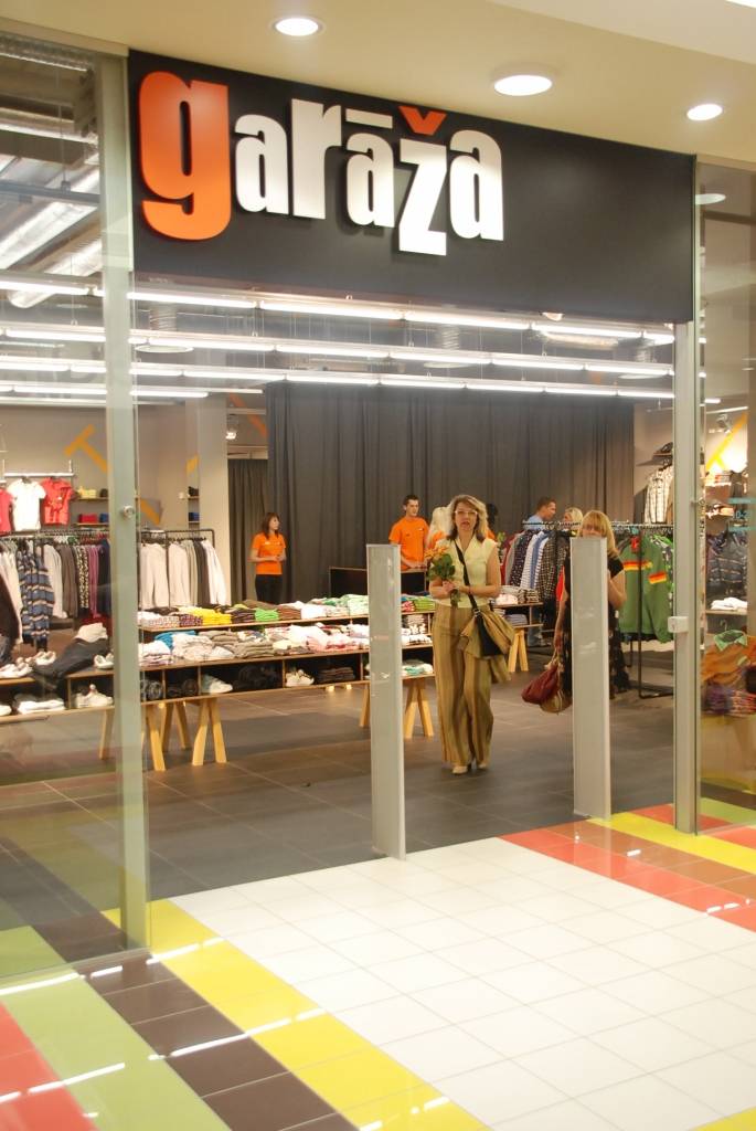 Vakar, 29. aprīlī, notika jaunā tirdzniecības centra "baata" atklāšana VIP viesiem. Tautai "baata" durvis vērs šodien, 30. aprīlī, pulksten 12.
Autors: "Rekurzeme", portāls