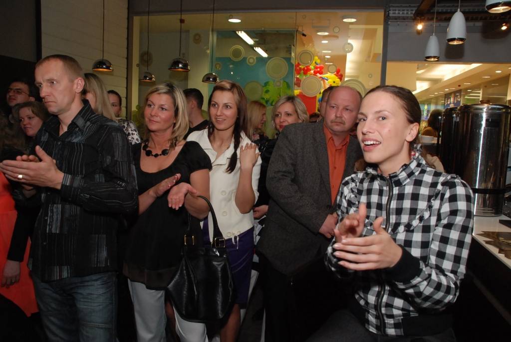 Vakar, 29. aprīlī, notika jaunā tirdzniecības centra "baata" atklāšana VIP viesiem. Tautai "baata" durvis vērs šodien, 30. aprīlī, pulksten 12.
Autors: "Rekurzeme", portāls
