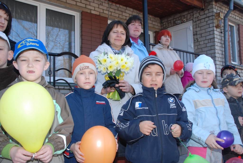Šodien, 21. aprīlī, tika svinīgi ielikta kapsula bērnudārza "Saulīte" jaunās piebūves pamatos.
"Saulīte" atrodas Liepājā, Ganību ielā 122/128. Pasākumā piedalīsies pārstāvji no pašvaldības, bērnudārza, būvniekiem u.c.
Piebūvē papildus...
Autors: "Rekurzeme", portāls