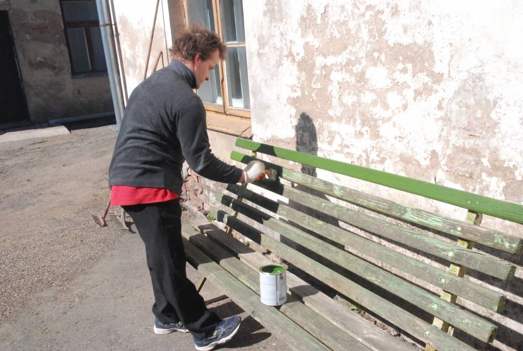 Nīcas pagastā piektdien iedzīvotājiem bija iespēja nodot šķirotus atkritumus, ko pēc tam aizgādāja SIA “Veronija” darbinieki. Nīcenieki varēja atbrīvoties no sadzīves tehnikas, nodot arī makulatūru, stiklu un plastmasu.

Aizputes...
Autors: Iluta Dreimane