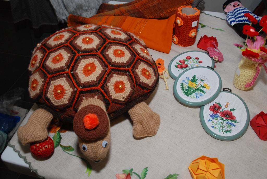 Sarkanā Krusta Liepājas komitejas jaunieši ceturtdien, 9. aprīlī, pulksten 18 Olimpiskā centra Tango zālē rīko labdarības izsoli. Akcijā “Esi radošs pavasarī!” piedāvāti gandrīz simt darbu, kuru autori ir no Liepājas un Liepājas rajona....
Autors: Ilze Vainovska