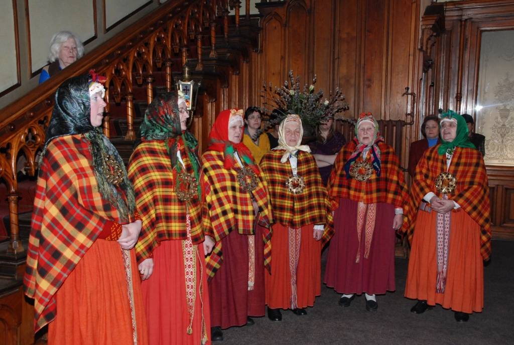 Liepājas muzejā Kūrmājas prospektā apskatāma Lieldienām veltīta izstāde "Sakrālais laiks" par Kurzemes katoļu dievnamiem. Izstāde aptver laika periodu no 17. gadsimta līdz 20. gadsimta sākumam, tajā stāstīts par Kurzemes katoļu dievnamiem...
Autors: "Rekurzeme", portāls