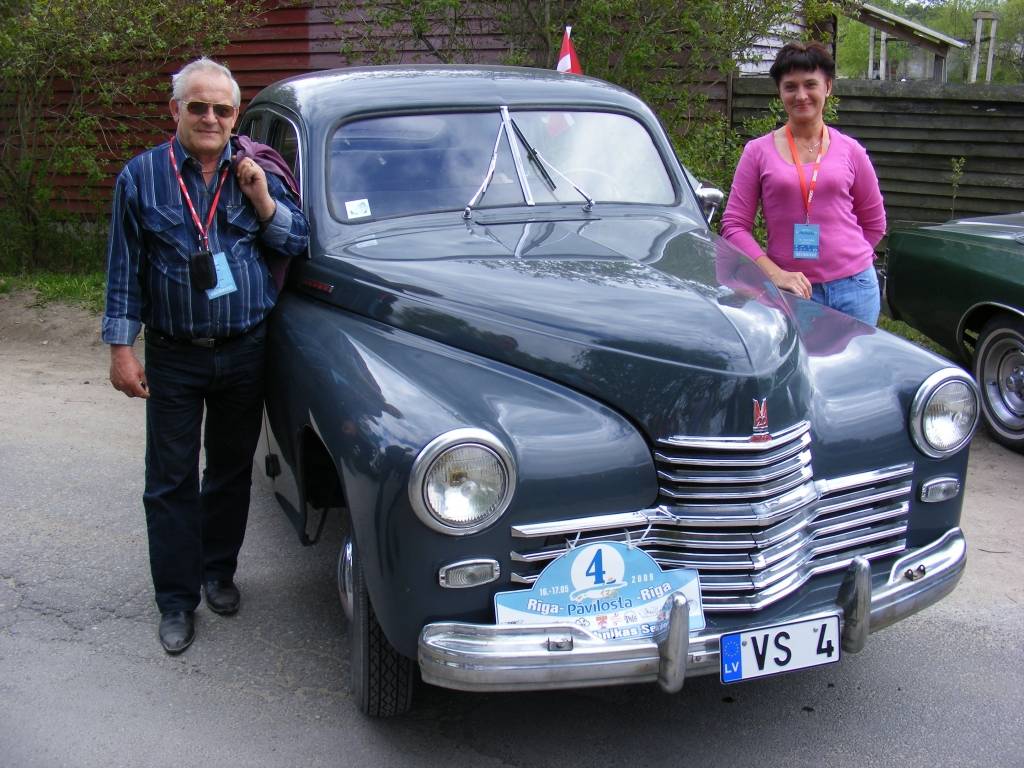 Latvijas Antīko automobiļu kluba Padomju tehnikas sekcija 2009. gada sezonu sestdien uzsāka ar seno spēkratu ralliju Rīga – Pāvilosta – Rīga.
Autors: "Rekurzeme", portāls