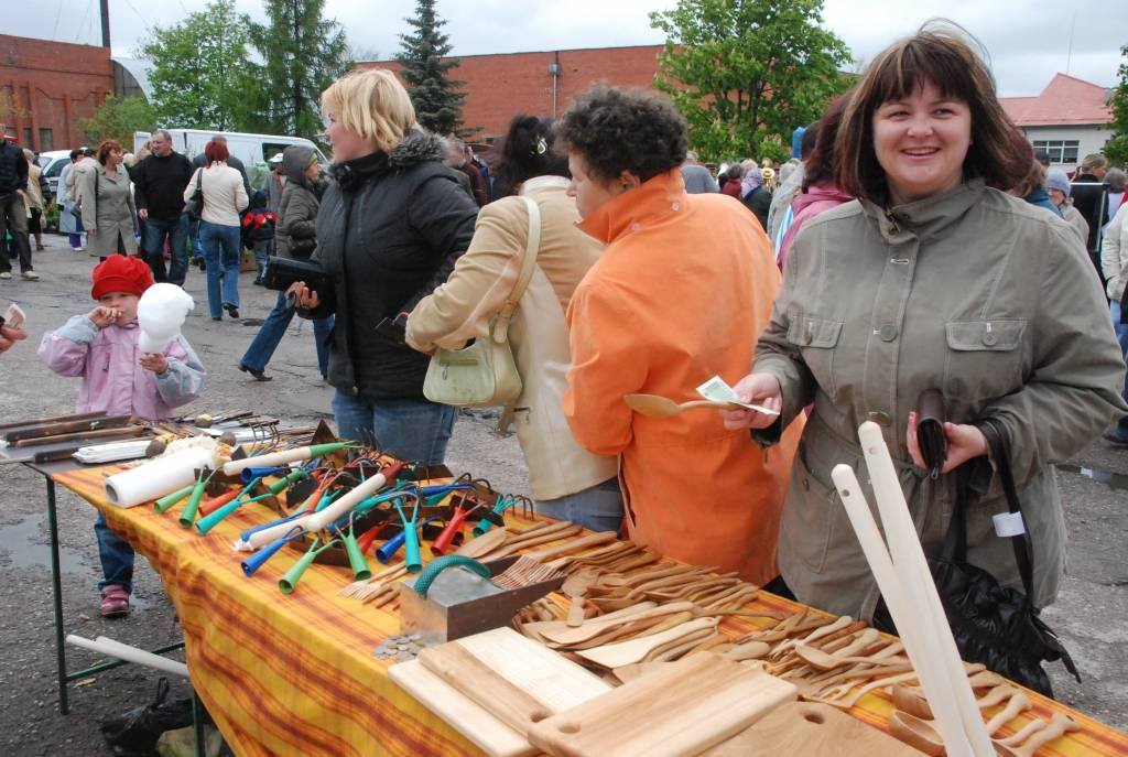 Sestdien, 9. maijā, Aizputē notika gadatirgus.
Autors: "Rekurzeme", portāls