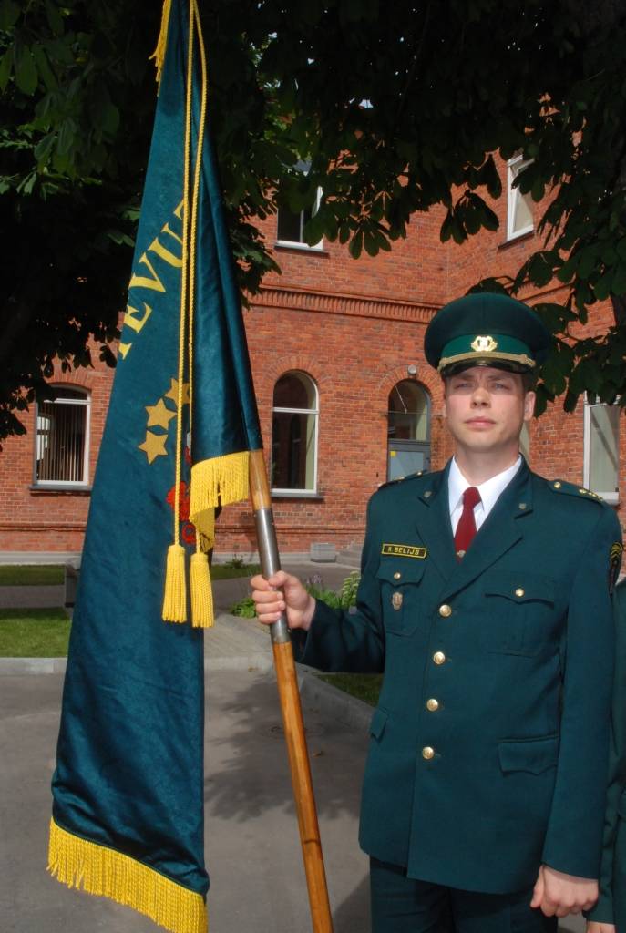 Šodien, 31. jūlijā, pulksten 11 uz pēdējo oficiālo pasākumu – svinīgo līniju – pulcējās Valsts Robežsardzes Liepājas pārvaldes darbinieki. Robežsargi izmantoja pēdējo iespēju kopā nofotografēties. Kā ziņots, tiek apvienotas Ventspils ar...