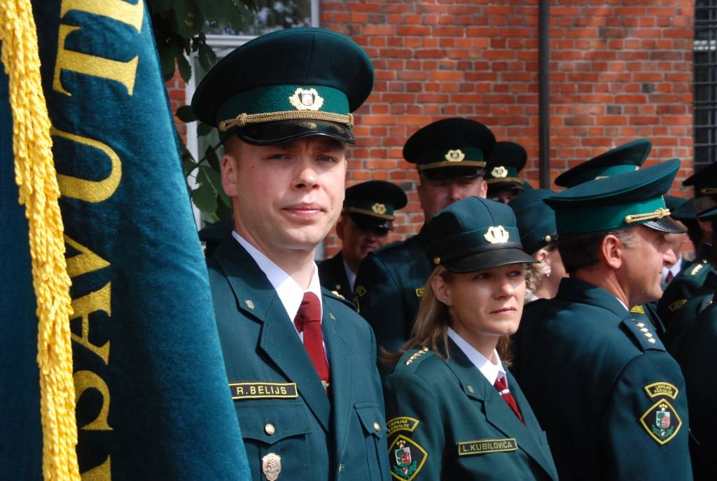 Šodien, 31. jūlijā, pulksten 11 uz pēdējo oficiālo pasākumu – svinīgo līniju – pulcējās Valsts Robežsardzes Liepājas pārvaldes darbinieki. Robežsargi izmantoja pēdējo iespēju kopā nofotografēties. Kā ziņots, tiek apvienotas Ventspils ar...