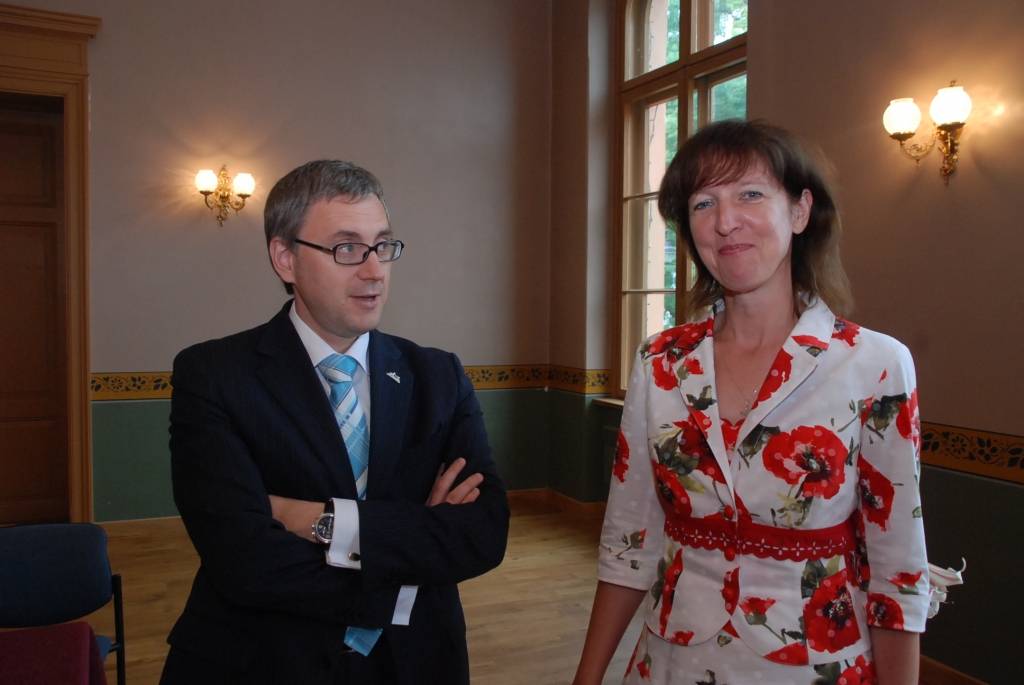 Kurzemes novadu vadītāji piektdien Kuldīgā tikās ar Reģionālās attīstības un pašvaldību lietu ministrijas vadošajām amatpersonām. 