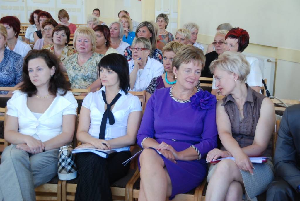 Šodien Liepājā un Grobiņā ierodas Izglītības un zinātnes ministrijas (IZM) valsts sekretārs Mareks Gruškevics, lai kopā ar citiem IZM pārstāvjiem skaidrotu situāciju izglītības sistēmā.

Bijušais liepājnieks pedagogiem iepriecinošas ziņas...
Autors: Iluta Dreimane