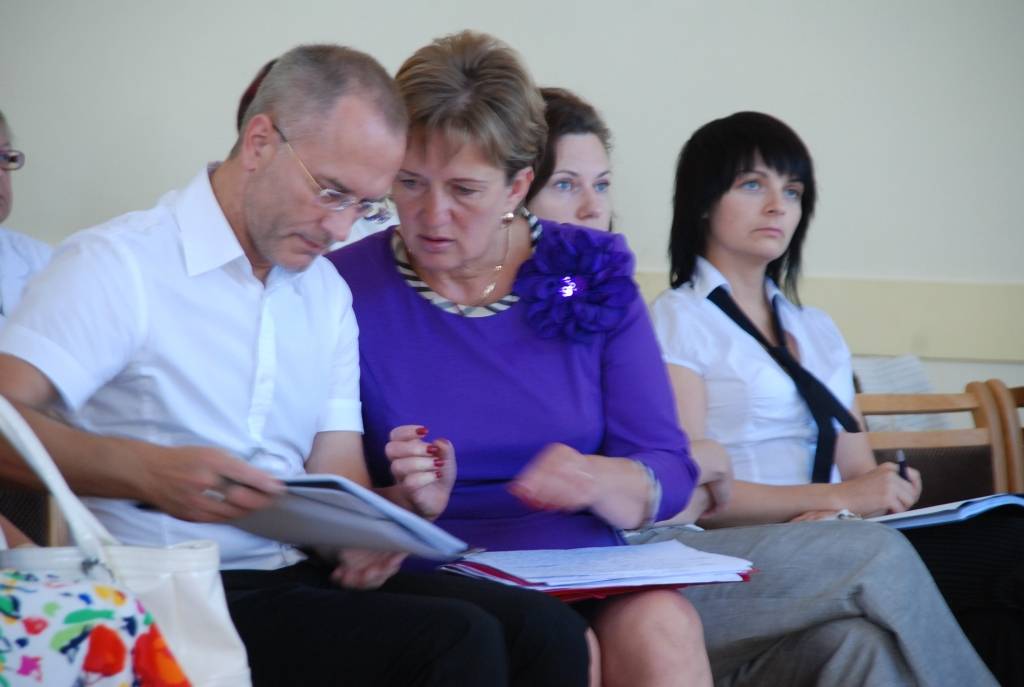 Šodien Liepājā un Grobiņā ierodas Izglītības un zinātnes ministrijas (IZM) valsts sekretārs Mareks Gruškevics, lai kopā ar citiem IZM pārstāvjiem skaidrotu situāciju izglītības sistēmā.

Bijušais liepājnieks pedagogiem iepriecinošas ziņas...
Autors: Iluta Dreimane