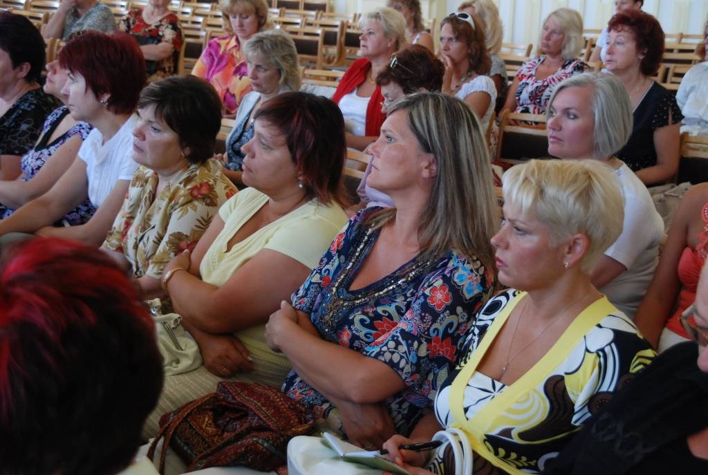 Šodien Liepājā un Grobiņā ierodas Izglītības un zinātnes ministrijas (IZM) valsts sekretārs Mareks Gruškevics, lai kopā ar citiem IZM pārstāvjiem skaidrotu situāciju izglītības sistēmā.

Bijušais liepājnieks pedagogiem iepriecinošas ziņas...
Autors: Iluta Dreimane