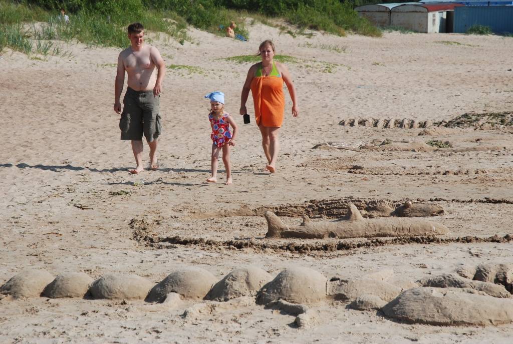 Sestdien, 11. jūlijā Liepājā, vindsērfinga kluba “Rietumkrasts” teritorijā Karostā, jau 14. gadu pēc kārtas notika smilšu figūru festivāls.
Autors: Uldis Dobelis
