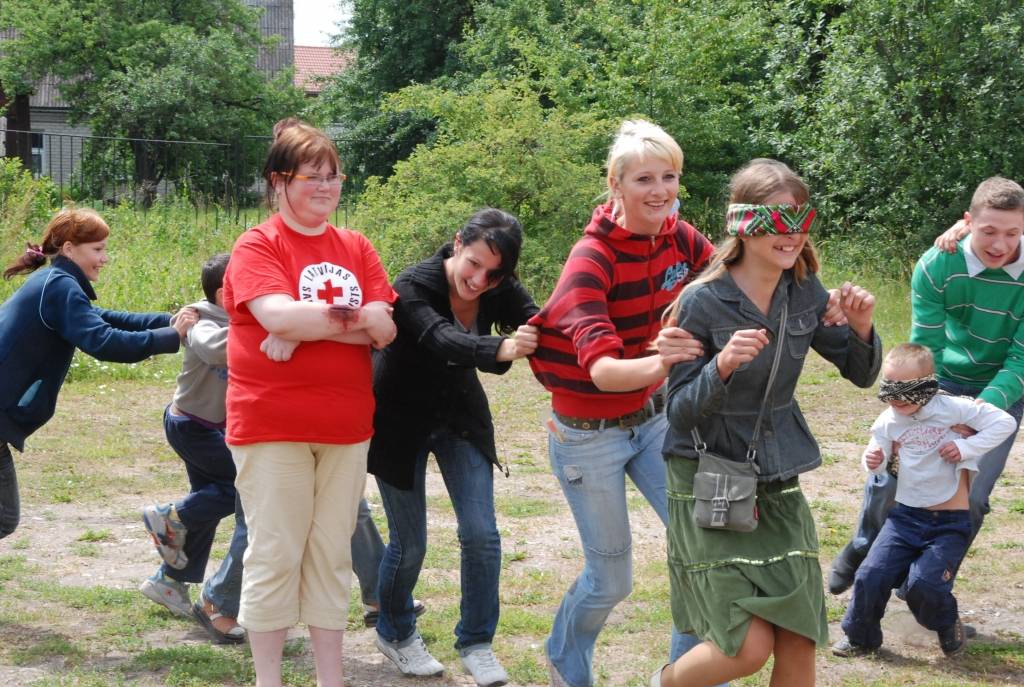 Grobiņā, Lielā ielā 78, turpmāk atradīsies Sarkanā Krusta veikals "Grobiņi", humānās palīdzības istaba un Veselības istaba. Nodaļas atvēršanas svētkos pagalmā bija nodarbības un rotaļas bērniem, bet iekštelpās skanēja svētku uzrunas un...
Autors: Ilze Vainovska