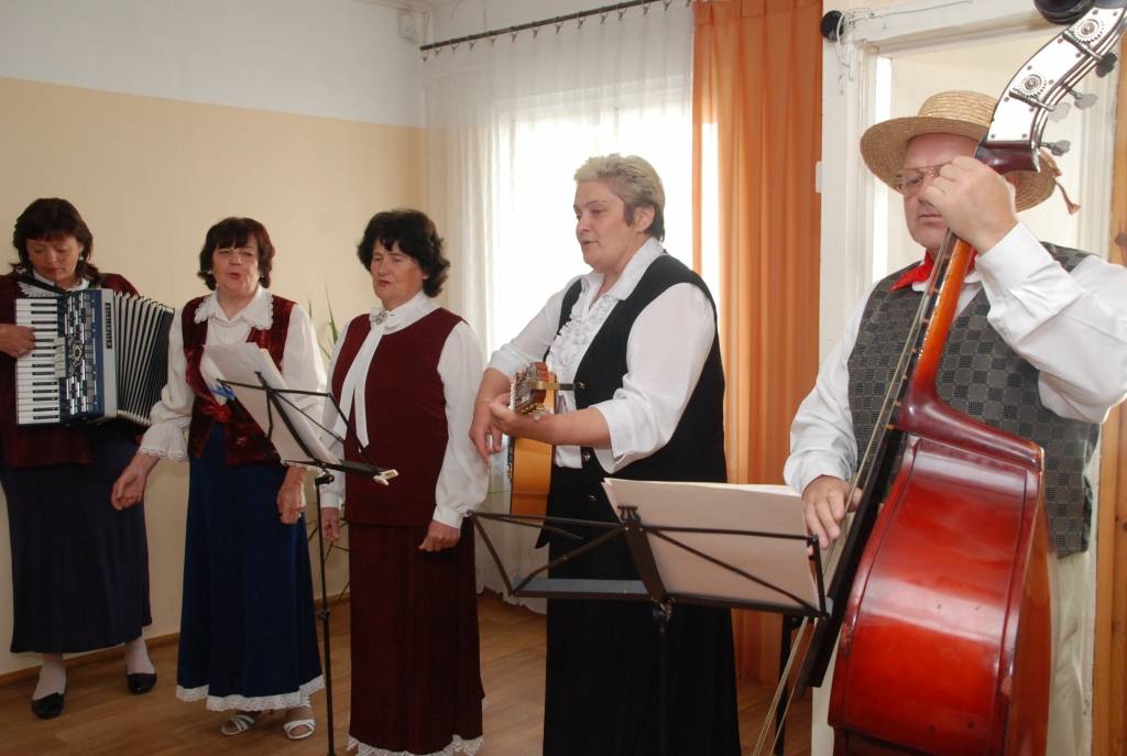 Grobiņā, Lielā ielā 78, turpmāk atradīsies Sarkanā Krusta veikals "Grobiņi", humānās palīdzības istaba un Veselības istaba. Nodaļas atvēršanas svētkos pagalmā bija nodarbības un rotaļas bērniem, bet iekštelpās skanēja svētku uzrunas un...
Autors: Ilze Vainovska