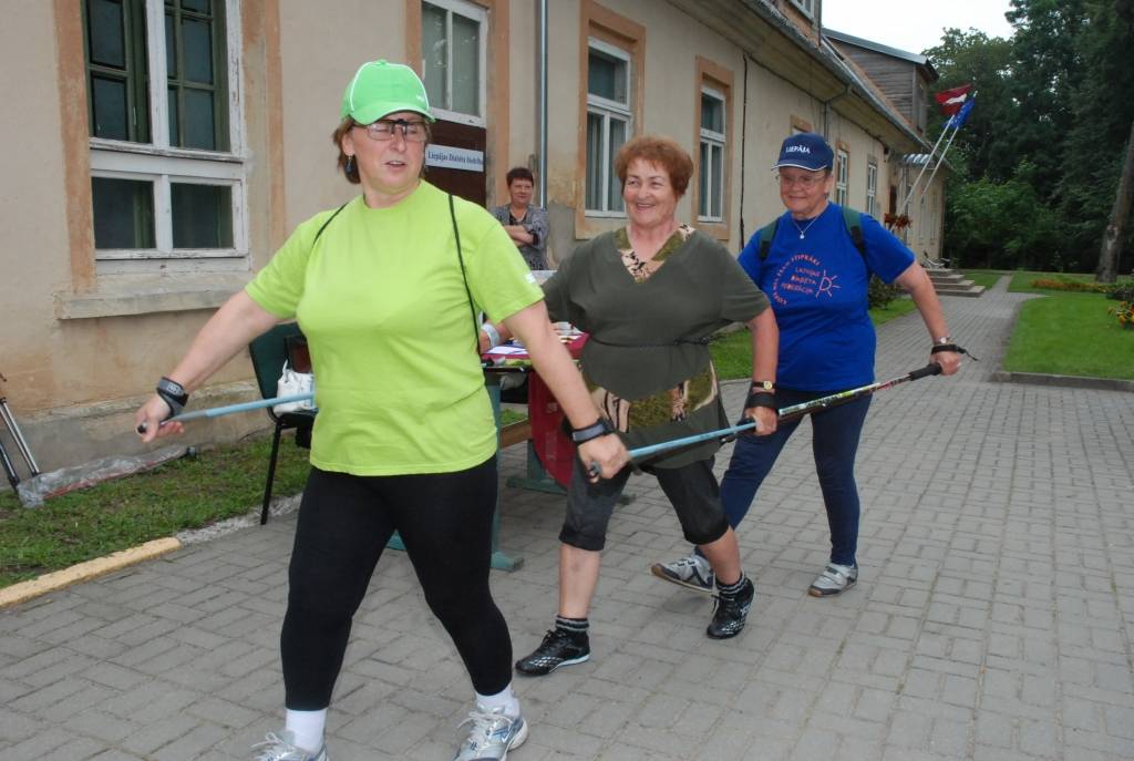 Ar plašu trīs dienu programmu nedēļas nogalē sevi pieteica Vērgales pagasta svētki. Vērgalnieki tos ar mīlestību bija radījuši paši sev un viens otram. Plašāk par svētkiem un tajos piedzīvoto lasiet rītdienas, 24.augusta, "Kursas Laikā"!
Autors: "Rekurzeme", portāls