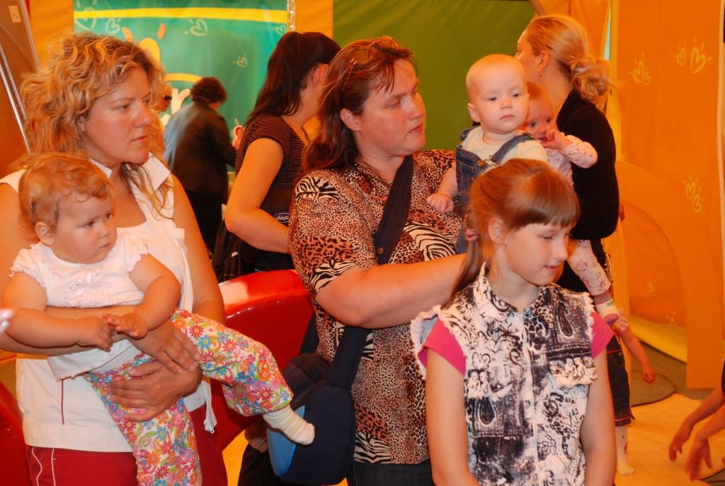 No šodienas, 21. augusta, līdz svētdienai, 23. augustam, Liepājā skvēriņā iepretim tirdzniecības centram "Ostmala" ikviens interesents var ielūkoties "Pampers" mājā. Mazuļu Attīstības akadēmija ikvienam sniedz iespēju iepazīt pasauli bērna...
Autors: "Rekurzeme", portāls