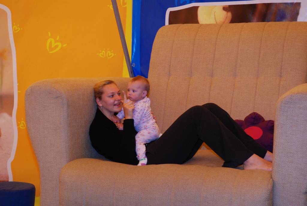 No šodienas, 21. augusta, līdz svētdienai, 23. augustam, Liepājā skvēriņā iepretim tirdzniecības centram "Ostmala" ikviens interesents var ielūkoties "Pampers" mājā. Mazuļu Attīstības akadēmija ikvienam sniedz iespēju iepazīt pasauli bērna...
Autors: "Rekurzeme", portāls