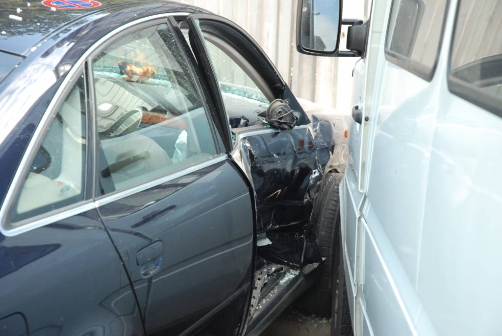 Šorīt, 5. augustā, avārija notikusi K. Ūliha un Rožu ielas krustojumā. Saskrējusies automašīna "Audi" ar 1. maršruta mikroautobusu. Negadījuma vietā "Rekurzeme" uzzināja, ka 1. maršruta mikroautobuss braucis pa K. Ūliha ielu, un avārija...
Autors: "Rekurzeme", portāls