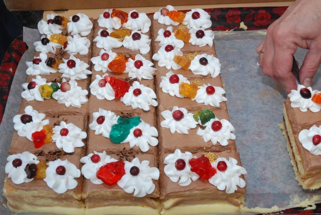 Piektdien, 25. septembrī, Vecpilī notika tradicionālais Miķeļdienas tirgus. Tā laikā bija arī Dzejas tirgus. Pie vecpilniekiem bija ieradies dzejnieks Jānis Auza.
Autors: Uldis Dobelis