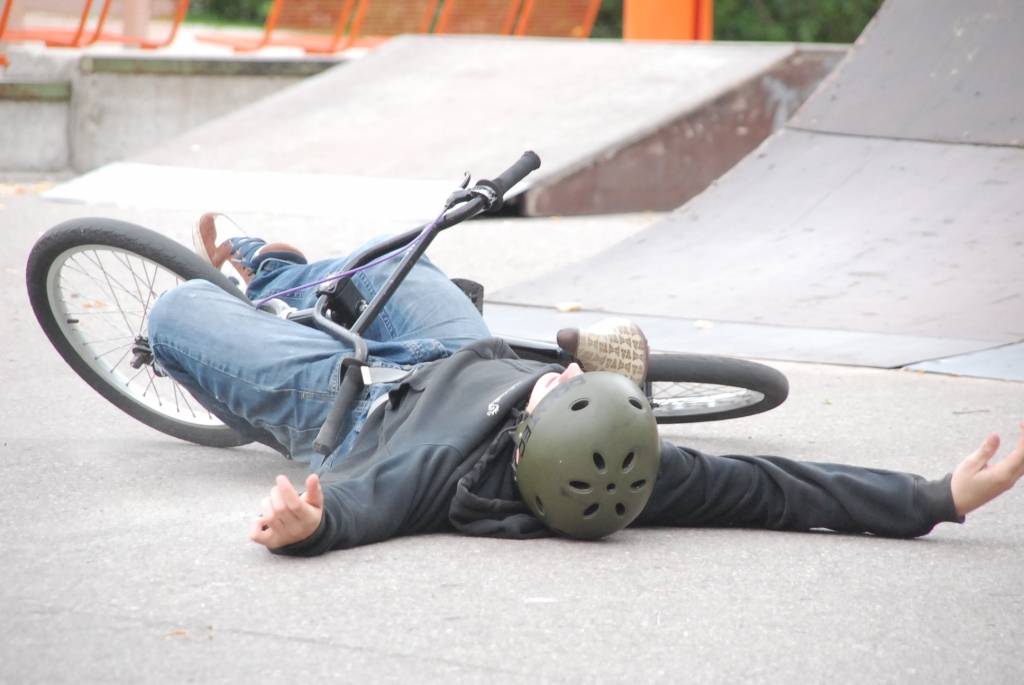 Otrdien, 22. septembrī, Jūrmalas parkā norisinājās pēdējais Eiropas Mobilitātes nedēļas pasākums Liepājā. Jūrmalas parkā velosipēdisti rādīja trikus.