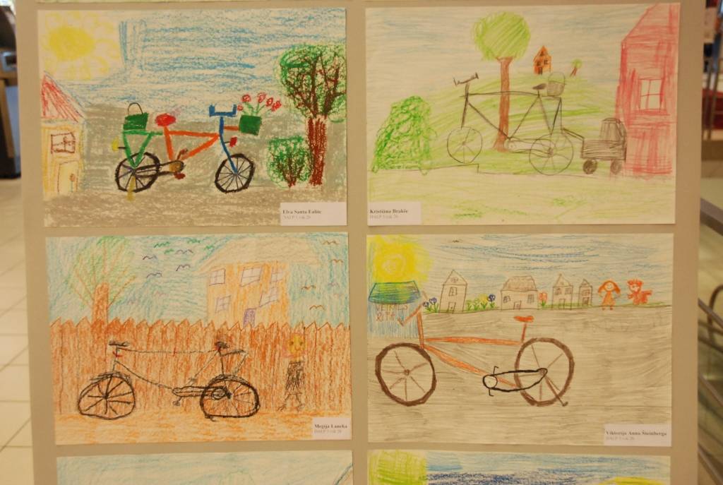 No 16. līdz 22. septembrim daudzās Eiropas pilsētās risinās “Mobilitātes nedēļa”, lai mudinātu domāt par videi draudzīgākiem pārvietošanās veidiem. Pasākumos iesaistījušies arī liepājnieki. Sākumskolu un pirmsskolu izglītības iestāžu...
Autors: Iluta Dreimane