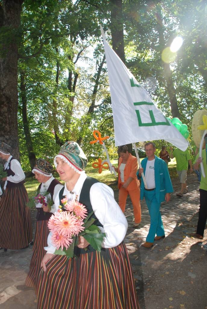 Vakar, 5. septembrī, Kazdangā visas dienas garumā tika svinēti Parka svētki. Plašāku reportāžu lasiet rītdienas, 7. septembra, "Kursas Laikā"!