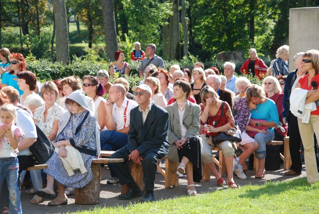 Vakar, 5. septembrī, Kazdangā visas dienas garumā tika svinēti Parka svētki. Plašāku reportāžu lasiet rītdienas, 7. septembra, "Kursas Laikā"!