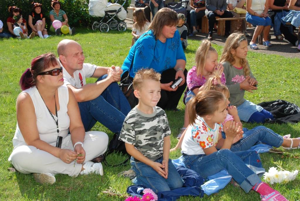 Vakar, 5. septembrī, Kazdangā visas dienas garumā tika svinēti Parka svētki. Plašāku reportāžu lasiet rītdienas, 7. septembra, "Kursas Laikā"!