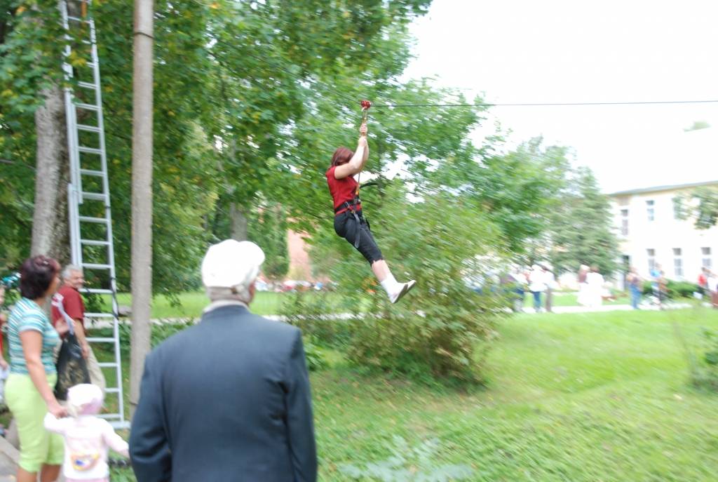 Vakar, 5. septembrī, Kazdangā visas dienas garumā tika svinēti Parka svētki. Plašāku reportāžu lasiet rītdienas, 7. septembra, "Kursas Laikā"!