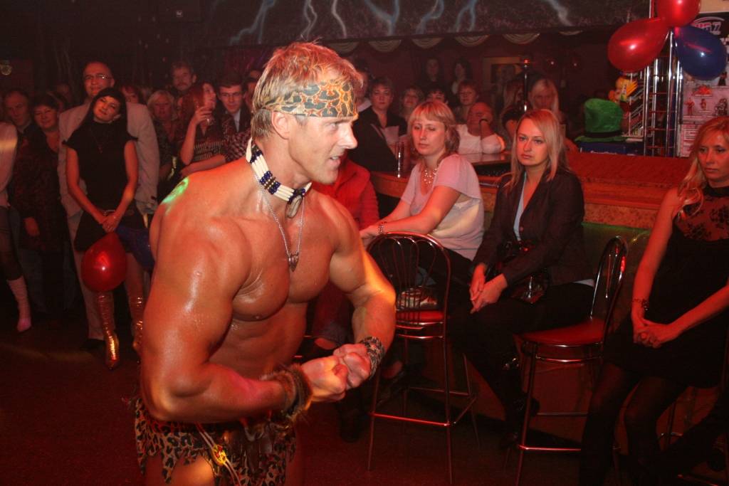 Vakar, 22. oktobrī, klubā "BIG7" tika svinēta jubilejas ballīte. Tās turpinājums būs arī šodien un rīt, 23. un 24. oktobrī. Jubilejas pirmo vakaru kuplināja Māris Šveiduks – pasaules fitnesa čempions, realitātes šova"Robinsoni" uzvarētājs,...