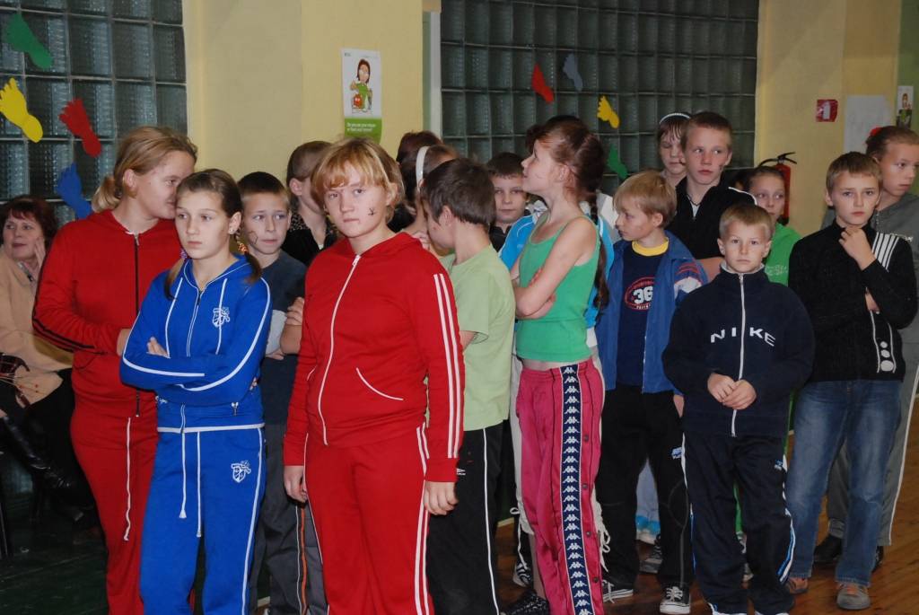 “Sākumā domājām – būs garlaicīgas lekcijas. Bet viss izrādījās tik interesanti, bija tik daudz praktiski jādarbojas!” pēc iesaistīšanās jauno līderu apmācības programmā “Dreams+Teams” teic Grobiņas ģimnāzijas audzēkņi.

Lai parādītu, ko...
Autors: Iluta Dreimane