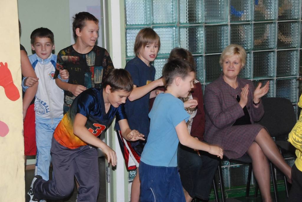 “Sākumā domājām – būs garlaicīgas lekcijas. Bet viss izrādījās tik interesanti, bija tik daudz praktiski jādarbojas!” pēc iesaistīšanās jauno līderu apmācības programmā “Dreams+Teams” teic Grobiņas ģimnāzijas audzēkņi.

Lai parādītu, ko...
Autors: Iluta Dreimane