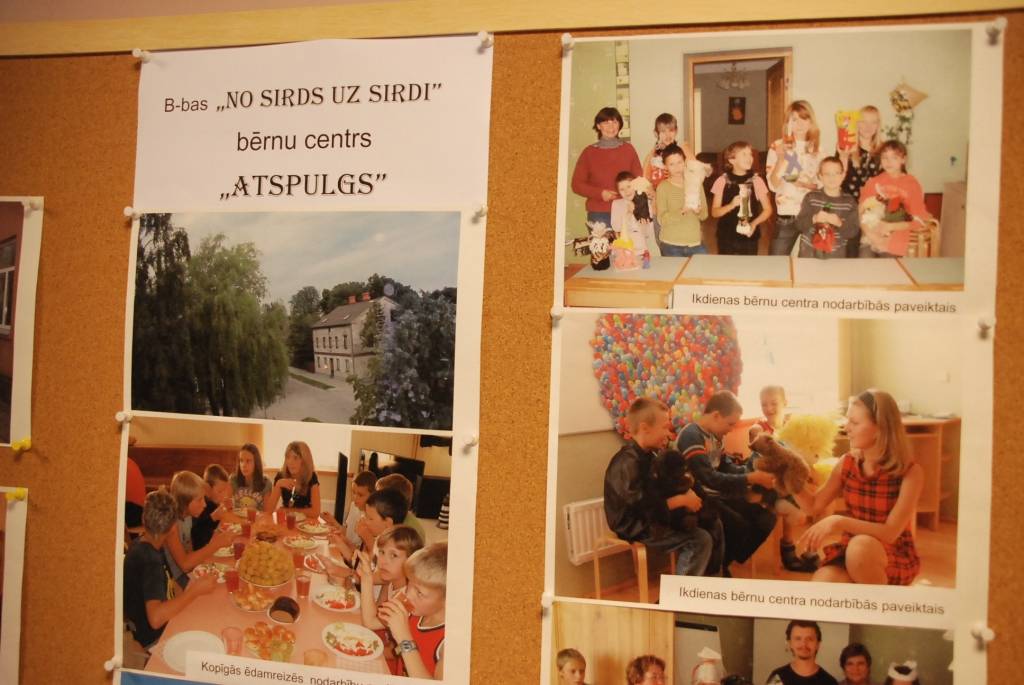 Pagaidām tikai trešdienās un sestdienās no pulksten 11 līdz 15 Liepājā, Pasta ielas 28. nama otrajā stāvā, ir atvērts biedrības “No sirds uz sirdi” veikaliņš, kura ienākumi tiek ziedoti bērnu centra “Atspulgs” vajadzībām.
“Esam...
Autors: Ilze Vainovska