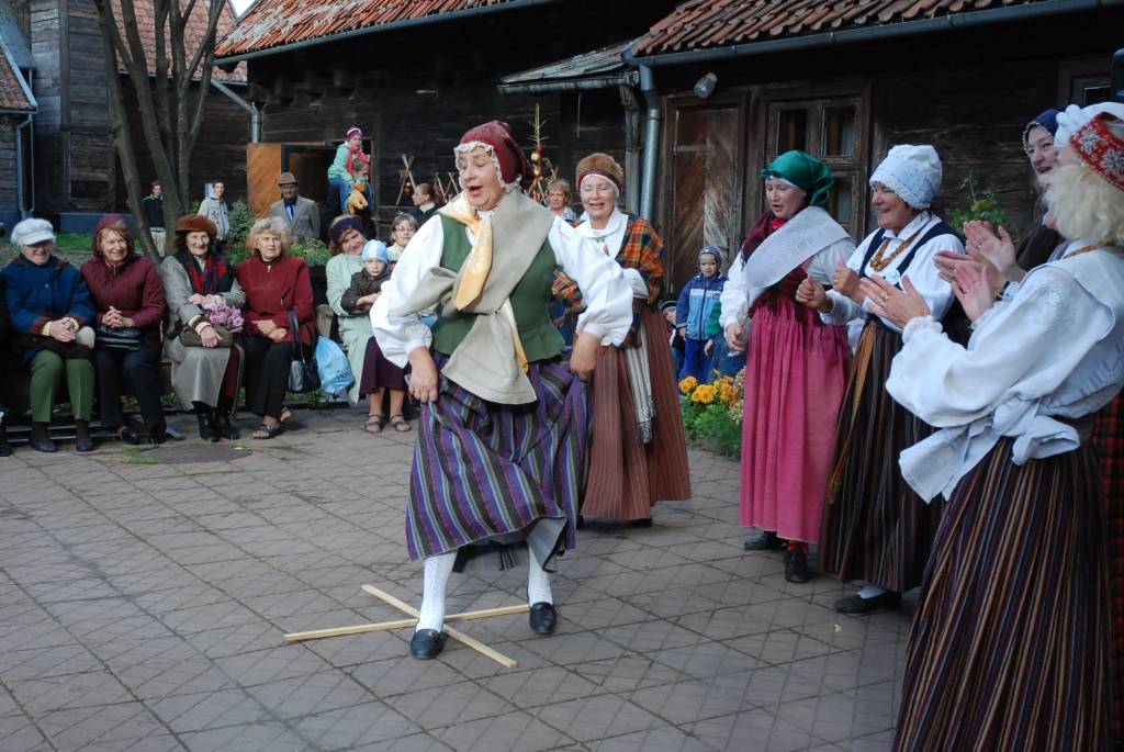 Otrdien, 29. septembrī, Liepājas folkloras centrā "Namīns" tika svinēta Miķeļdiena.
Autors: Uldis Dobelis