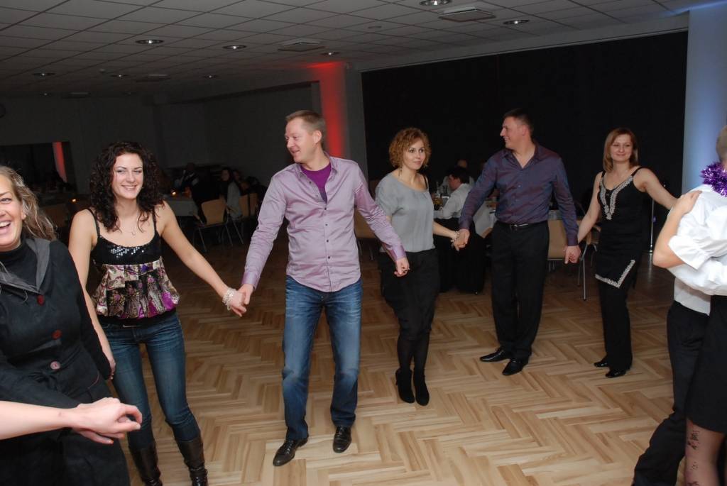 17. novembra vakarā balle notika Liepājas Olimpiskā centra Tango zālē. Balli spēlē grupa "Veldze", balli organizēja biedrība "Kultūras aktīvistu apvienība "OPĀ"".