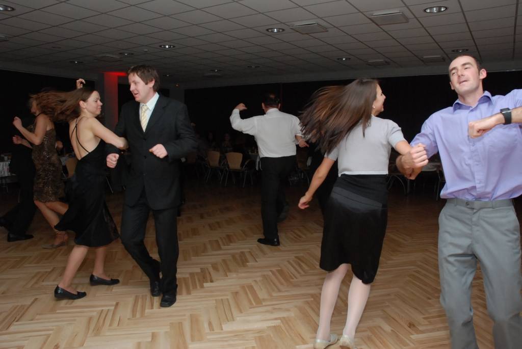 17. novembra vakarā balle notika Liepājas Olimpiskā centra Tango zālē. Balli spēlē grupa "Veldze", balli organizēja biedrība "Kultūras aktīvistu apvienība "OPĀ"".