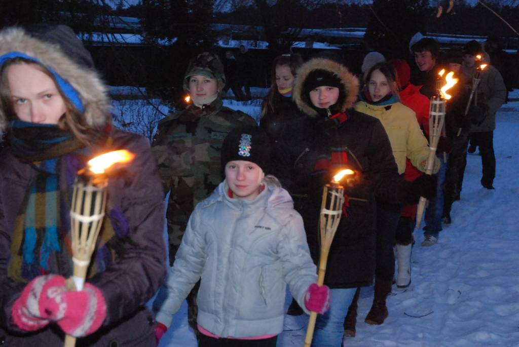 Vakar, 25. janvārī, Pāvilostas kultūras namā pieminēja ne vien 1991. gada, bet arī 1945. gada janvāra notikumus. Pasākumu rīkoja Pāvilostas kultūras nama kultūrvēstures pulciņš un Pāvilostas vidusskolas jaunsargi. Bija muzikāli...