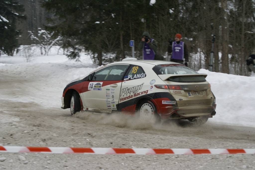 13. un 14. februārī Gulbenes apkaimes ceļos notika Latvijas autorallija čempionāta otrais posms - rallijs "Sarma 2010". Tajā uz starta izgāja vairāk nekā 100 ekipāžas, uzvarētājus noskaidrojot lielajā rallijā, rallijsprintā un...
Autors: Uldis Dobelis