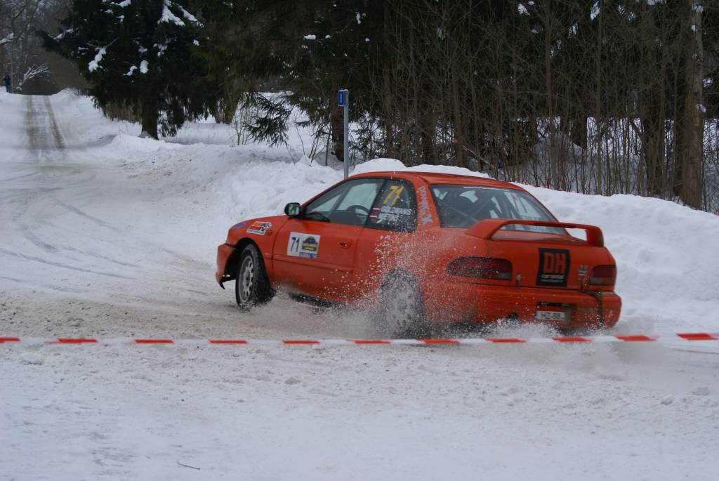 13. un 14. februārī Gulbenes apkaimes ceļos notika Latvijas autorallija čempionāta otrais posms - rallijs "Sarma 2010". Tajā uz starta izgāja vairāk nekā 100 ekipāžas, uzvarētājus noskaidrojot lielajā rallijā, rallijsprintā un...
Autors: Uldis Dobelis