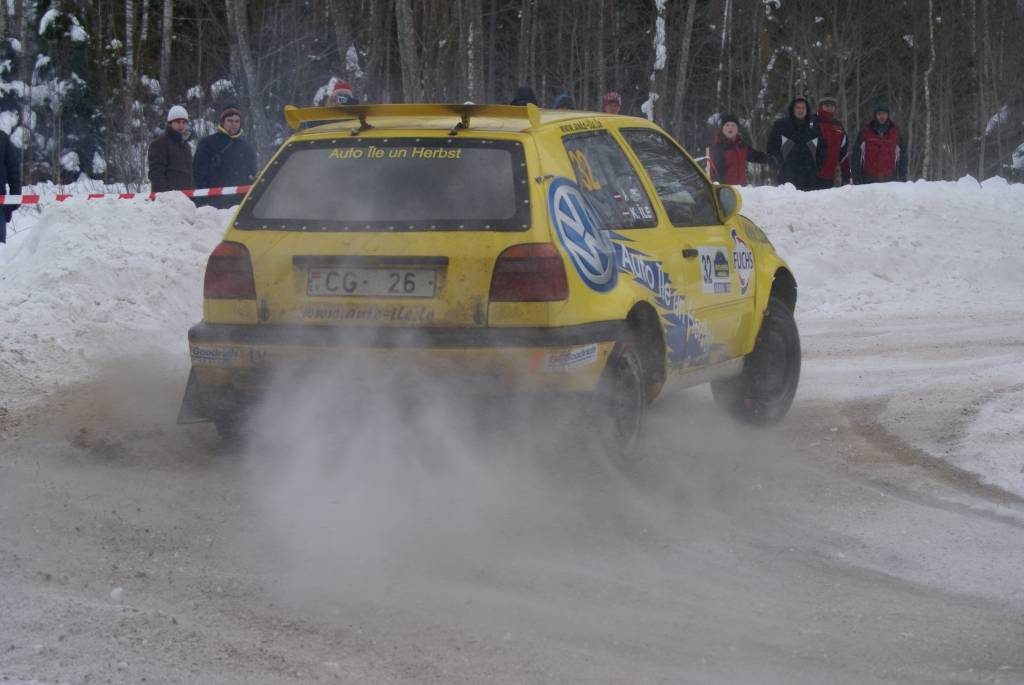 13. un 14. februārī Gulbenes apkaimes ceļos notika Latvijas autorallija čempionāta otrais posms - rallijs "Sarma 2010". Tajā uz starta izgāja vairāk nekā 100 ekipāžas, uzvarētājus noskaidrojot lielajā rallijā, rallijsprintā un...
Autors: Uldis Dobelis
