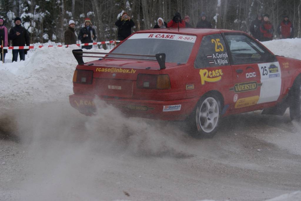 13. un 14. februārī Gulbenes apkaimes ceļos notika Latvijas autorallija čempionāta otrais posms - rallijs "Sarma 2010". Tajā uz starta izgāja vairāk nekā 100 ekipāžas, uzvarētājus noskaidrojot lielajā rallijā, rallijsprintā un...
Autors: Uldis Dobelis