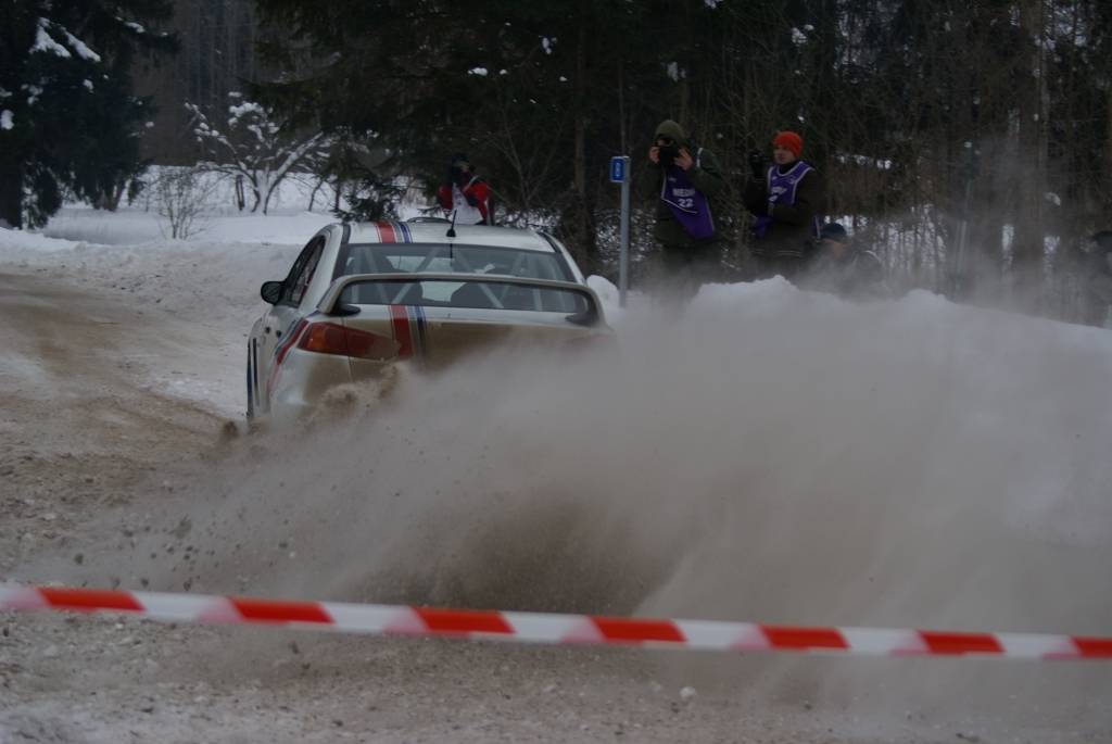 13. un 14. februārī Gulbenes apkaimes ceļos notika Latvijas autorallija čempionāta otrais posms - rallijs "Sarma 2010". Tajā uz starta izgāja vairāk nekā 100 ekipāžas, uzvarētājus noskaidrojot lielajā rallijā, rallijsprintā un...
Autors: Uldis Dobelis