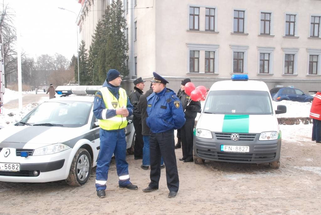 Šodien, 11. februārī, tāpat kā visā Eiropā, arī Liepājā tika atzīmēta "112" diena. To organizēja Valsts ugunsdzēsības un glābšanas dienests kopā ar Valsts policiju, Pašvaldības policiju, Neatliekamās medicīniskās palīdzības dienestu,...