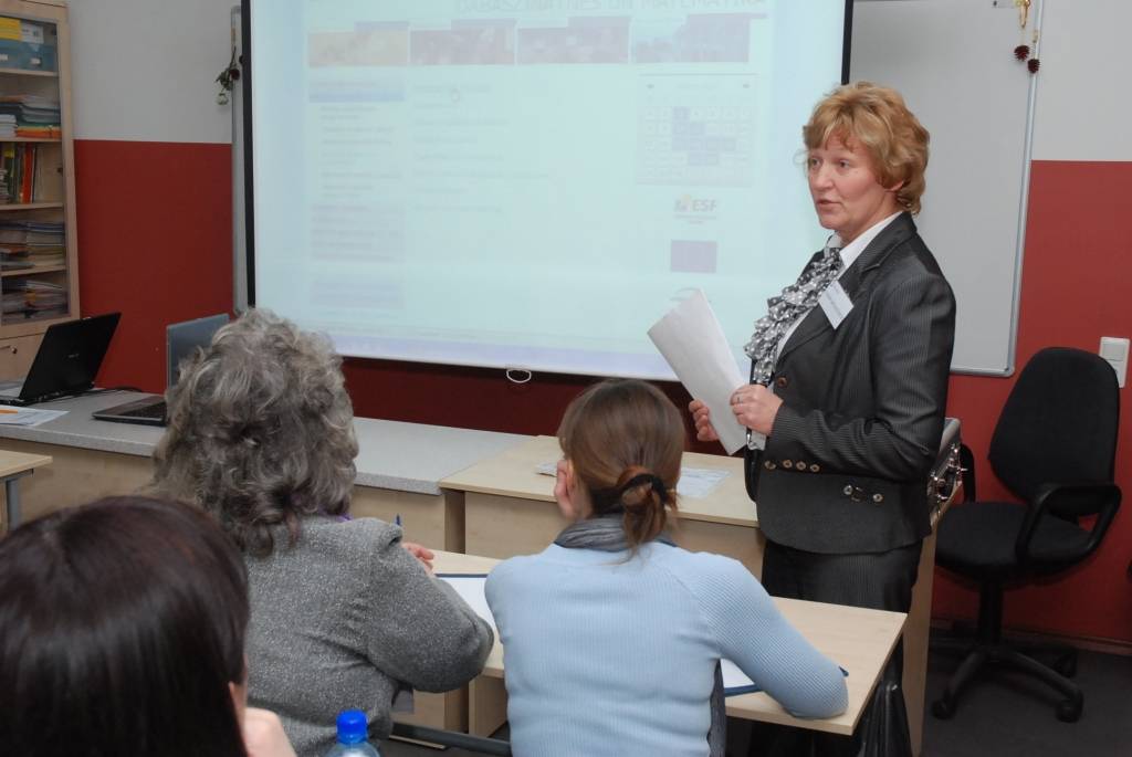 Līdz 2011. gada augustam Latvijā risināsies Eiropas Sociālā fonda projekta “Dabaszinātnes un matemātika” aktivitātes. Projekta gaitā skolotāji mācās pielāgot mācību metodes mūsdienu prasībām, pievēršot pastiprinātu uzmanību radošai...
Autors: Iluta Dreimane