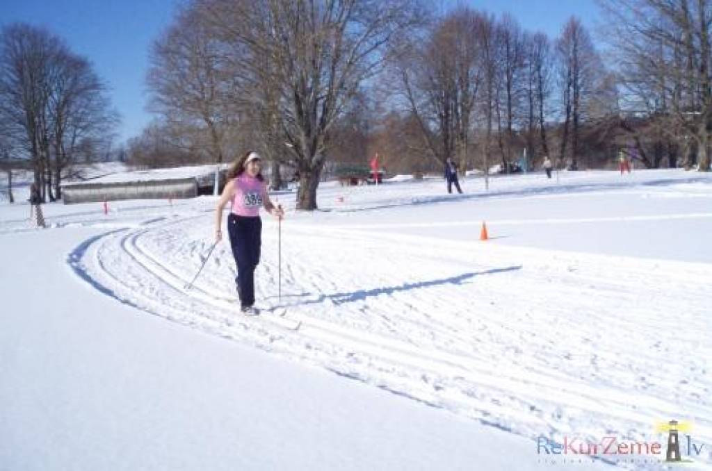 Lažas pagasta viesu namā “Lejasraķi” 6. martā notika slēpotāju svētki, ziemas sporta inventāra izpārdošana un konsultācijas.
Autors: ReKurZeme, portāls