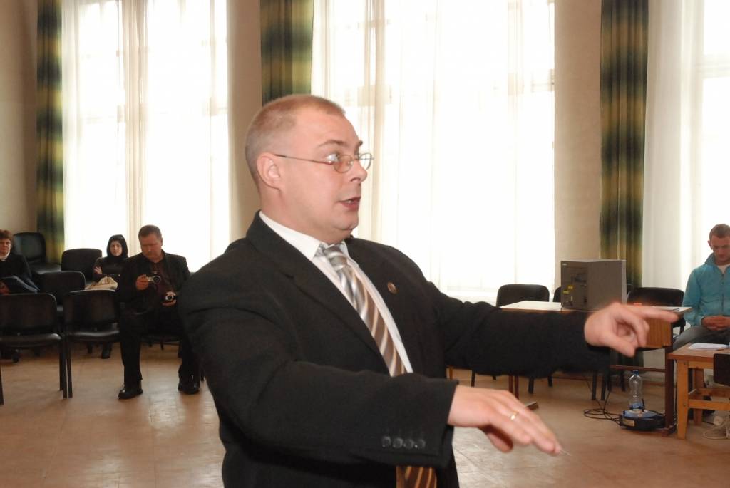 Liepājā “Amatnieku svētkos” jaunieši no Liepājas Būvamatniecības vidusskolas, Liepājas Tūrisma un tekstila skolas, Rīgas tehniskās universitātes (RTU) Liepājas filiāles profesionālās vidusskolas, kā arī Cīravas arodvidusskolas atraktīvi...
Autors: Iluta Dreimane